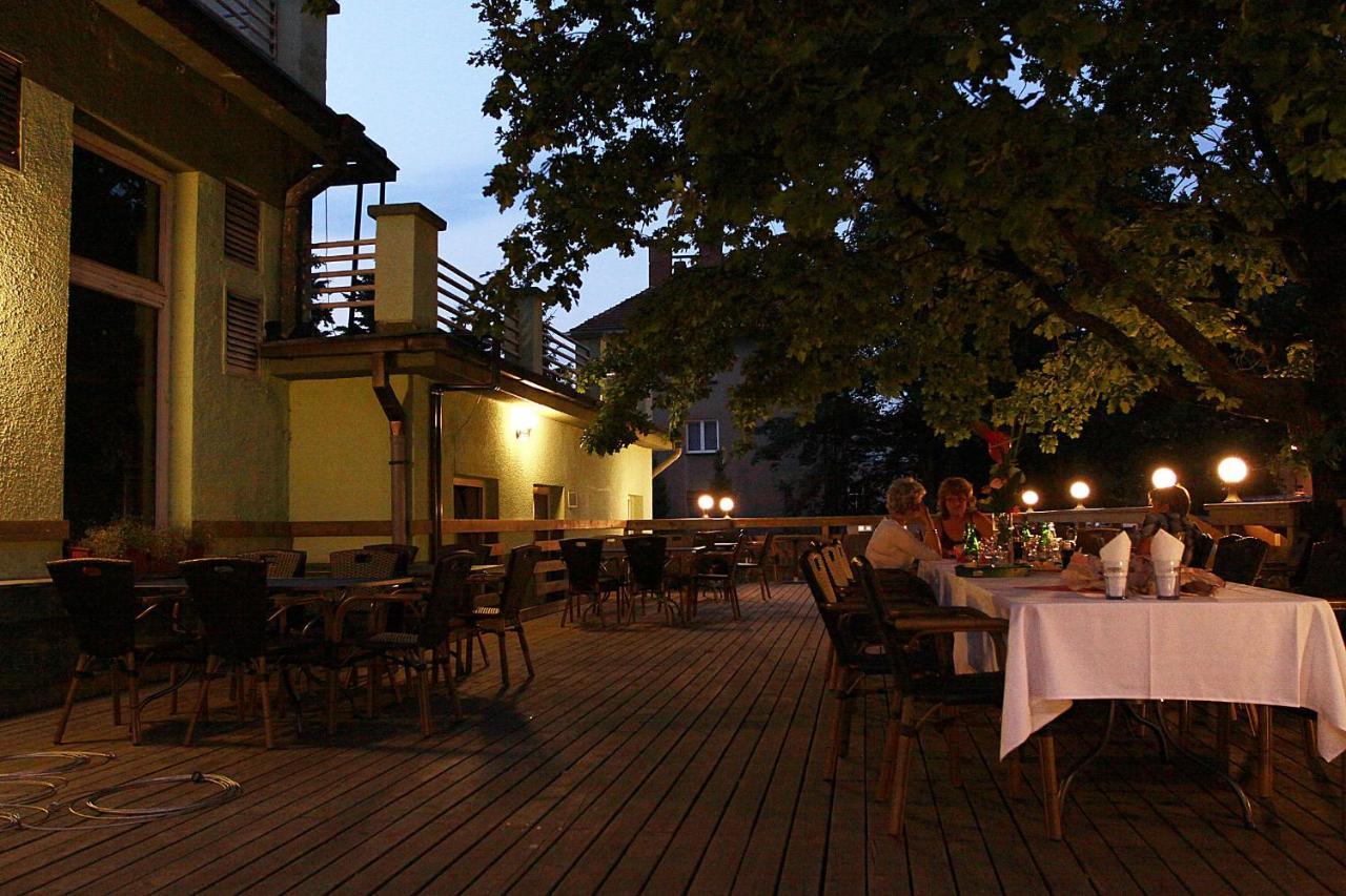 Wellness Hotel Central Klatovy Exterior photo